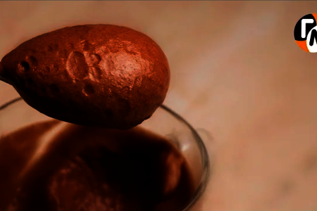 Фото к рецепту: Шоколадный мусс без сливок и желатина от джулии чайлд