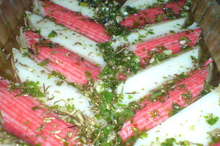 Фото к рецепту: Маринованные ....крабовые палочки/закуска в стиле  antipasti