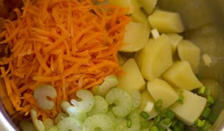 Салат из свеклы и моркови - 102 рецепта приготовления пошагово - 1000.menu