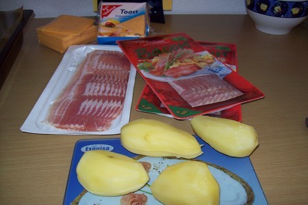 Картошка в беконе ,начинённая сыром.: шаг 1