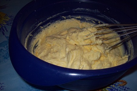 Украшение торта масляным кремом: шаг 2