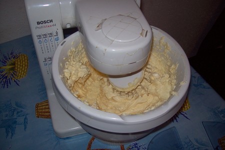 Украшение торта масляным кремом: шаг 6