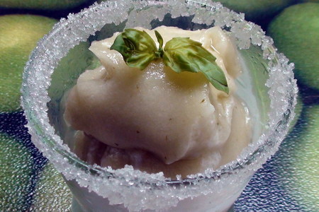 «замороженое» с лаймом и базиликом (сорбе) лёгкий десерт к празднику!: шаг 9