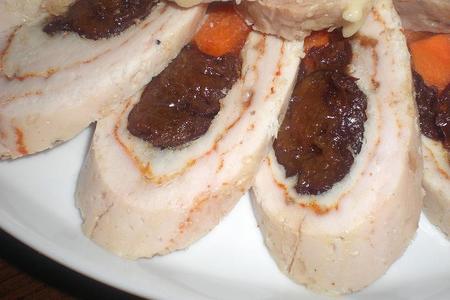 Рулет из куриного филе с черносливом и морковью.: шаг 1