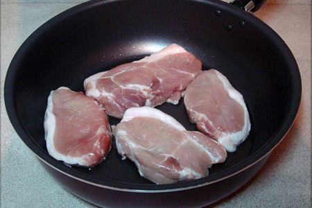 Филе свинины с ореховой крошкой и розмарином.: шаг 7