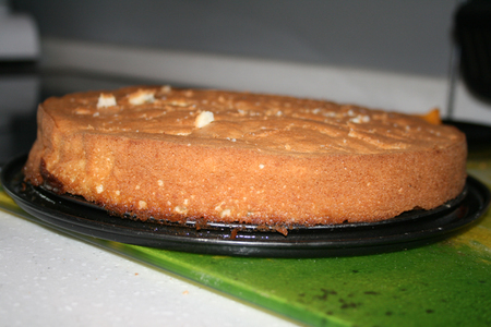 Бисквитный мокрый пирог, с конфетно-сливочным вкусом: шаг 5