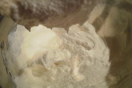 Торт подушка, фисташковый масляный бисквит, swiss meringue buttercream: шаг 16