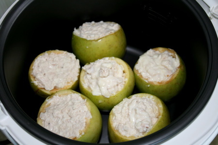 Яблоки, фаршированные куриным филе в сливочном соусе (рецепт для мультиварки): шаг 1