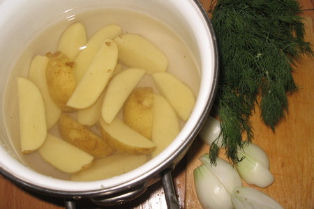 Картофель запечённый под соусом: шаг 1