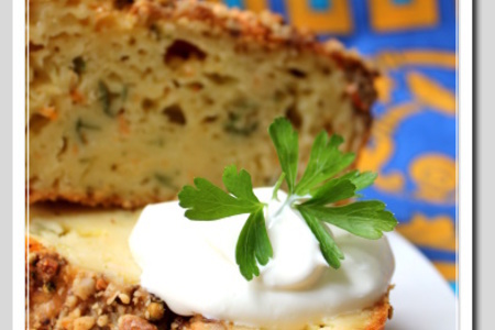 Кекс-суфле из кабачка с сыром под корочкой из грецких орехов и кориандра: шаг 3