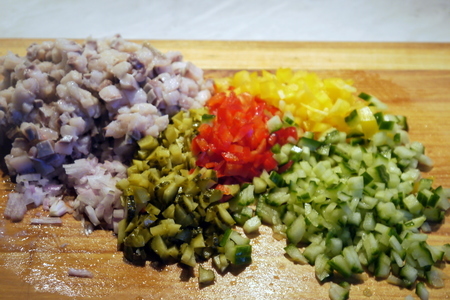 Пестрый селедочный салат: шаг 2