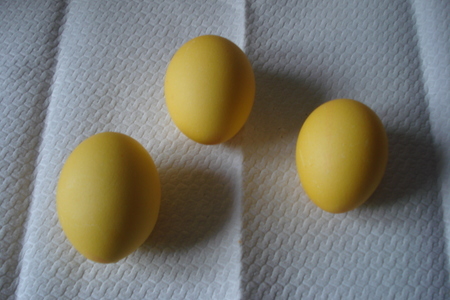 Пасхальные яйца"смайлики" -: шаг 3