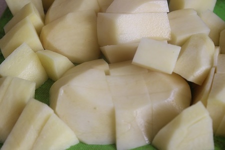 Картофель с маслятами в горшочках по-егерски: шаг 7