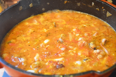 Паста  с томатным соусом и морепродуктами: шаг 6