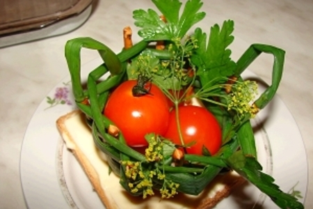 Бутерброд " корзинка с помидорами": шаг 7