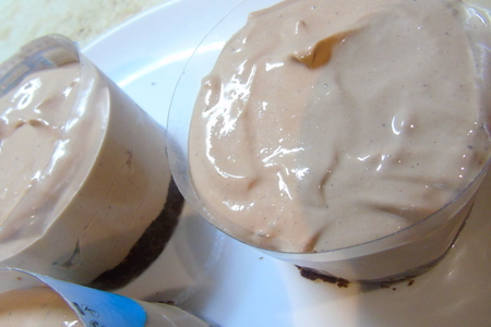 Шоколадное пирожное-суфле без выпечки: фото шаг 10