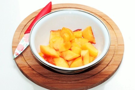 Персиковые дольки с йогуртом: шаг 2