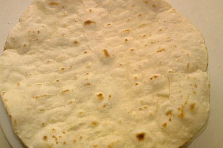 Фото приготовления рецепта: Тортилья, тортийя - мексиканский домашний хлеб
