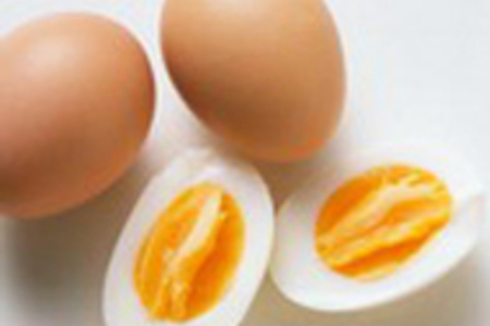 Фото к рецепту: Фаршированные яйца под майонезом