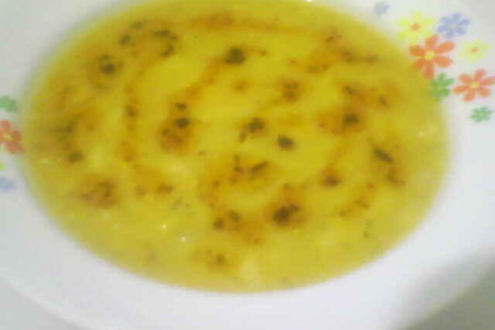 Фото к рецепту: Суп-пюре из красной чечевицы(с мятой)
