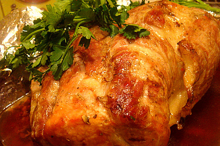 Фото к рецепту: Свинина праздничная в коричневом соусе