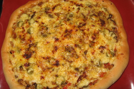 Фото к рецепту: Пицца дальневосточная с шитаки