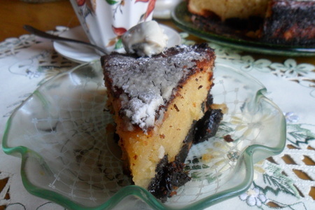 Фото к рецепту: Торт-пирог с черносливом