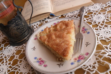Фото к рецепту: Пирог с капустой для ленивых