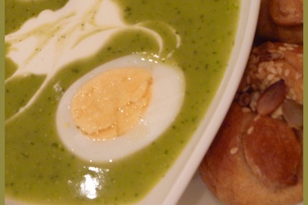 Фото к рецепту: Суп-пюре из брокколи