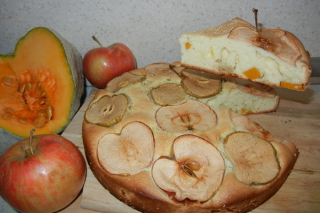 Яблочно-тыквенный бисквитный пирог «осень вдруг напомнила душе о самом главном»  