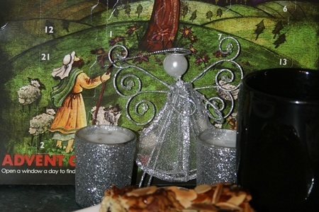 Фото к рецепту: Ваночка с изюмом и миндалём (vánočka) чешский рождественский хлеб (фм)