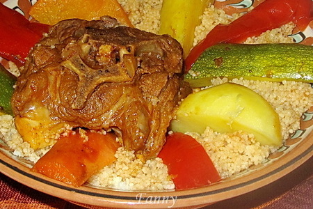 Фото к рецепту: Кускус с мясом и овощами