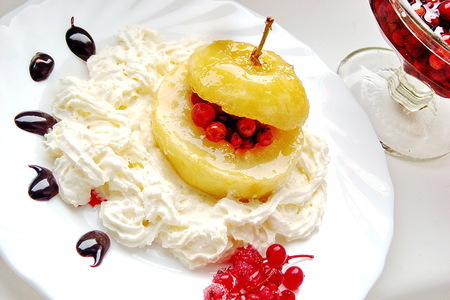 Фото к рецепту: Десерт "яблоки на снегу"  