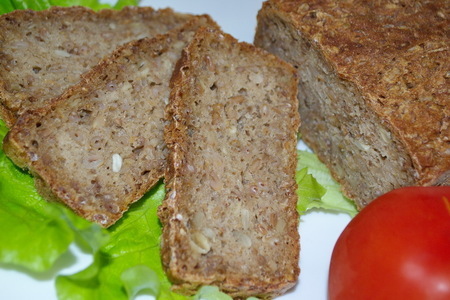 Фото к рецепту:  хлеб vollkornbrot немецкий зерновой (фм хлебный)