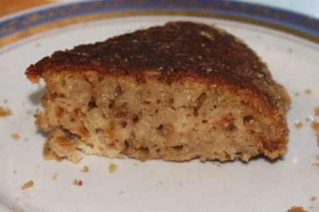 Фото к рецепту: Овсяный пирог с цукатами в мультиварке