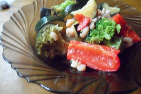 Фото к рецепту: Овощное рагу с креветками