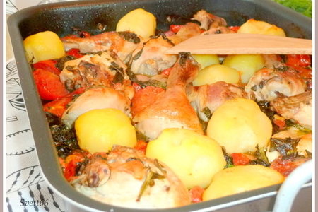 Фото к рецепту: Курица с базиликом и томатами 