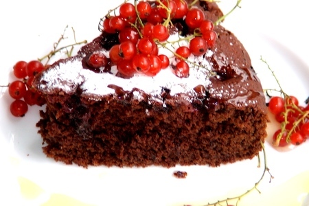 Фото к рецепту: Свекольно-шоколадный пирог