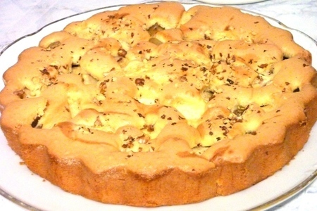 Фото к рецепту: Домашний пирог с фруктами