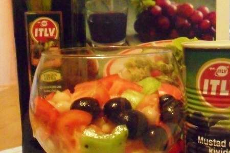 Фото к рецепту: Салат из фасоли с овощами "средиземноморье"