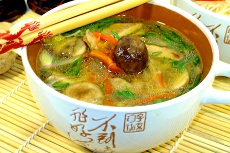 Азиатский  суп со свининой 