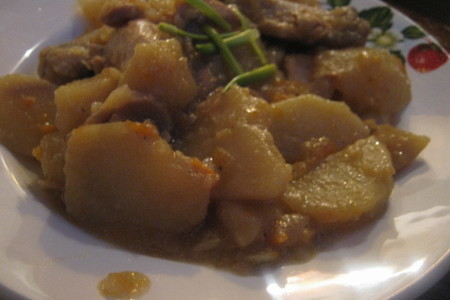 Фото к рецепту: Курица с картофелем и грибами под соевым соусом kikkoman