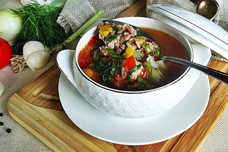 Фото к рецепту: Летний овощной суп с гречкой.