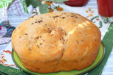 Фото к рецепту: Томатный хлеб с сыром