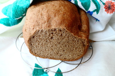 Фото к рецепту: Хлеб с цельнозерновой и льняной мукой.(для хлебопечки)