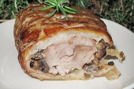 Фото к рецепту: Запеченный свиной рулет. arista in porchetta 