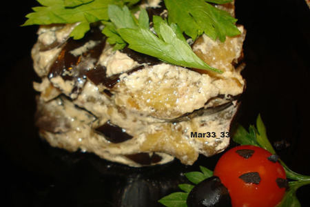 Фото к рецепту: Жареные баклажаны в сметане  "а-ля грибы"