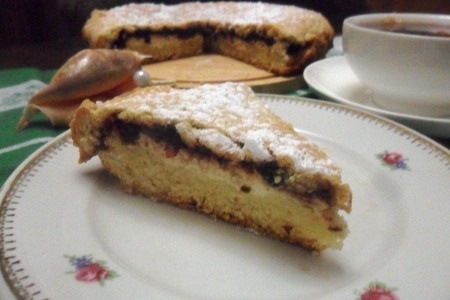 Фото к рецепту: Античный римский пирог