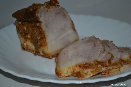 Фото к рецепту: Грудинка свиная в мультиварке