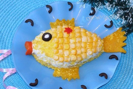 Фото к рецепту: Детский салат "золотая рыбка"